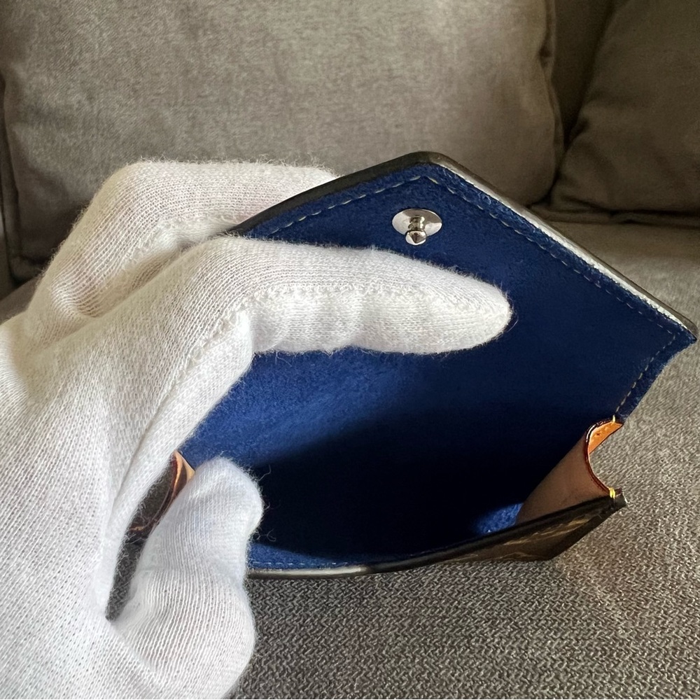 Louis Vuitton card case - Picture 10 of 10